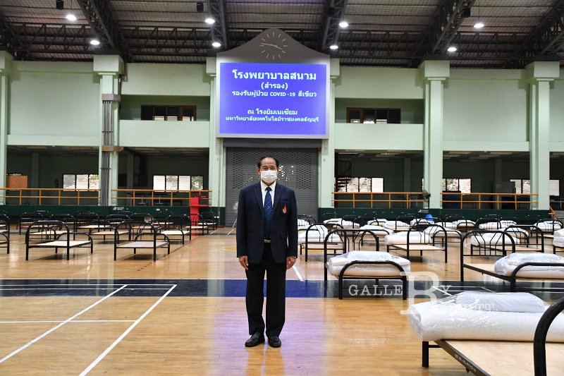 20210426-Governor inspects field hospitals-050.JPG